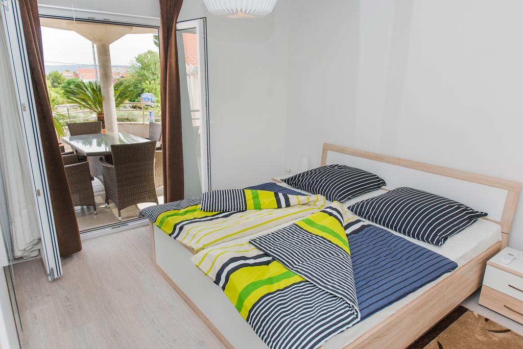 Apartment Grabovac Kastela Ruang foto