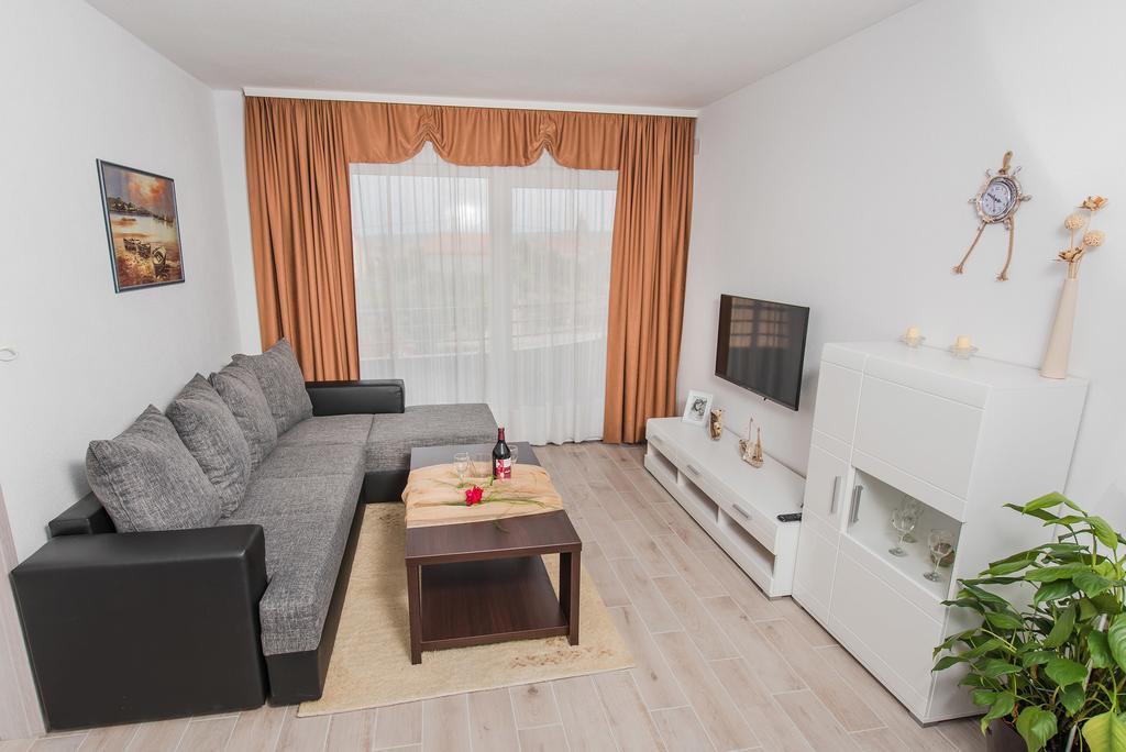 Apartment Grabovac Kastela Ruang foto