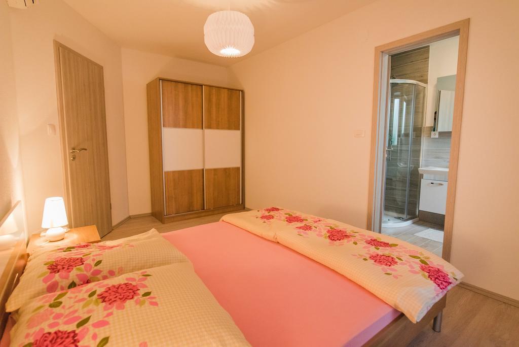 Apartment Grabovac Kastela Ruang foto