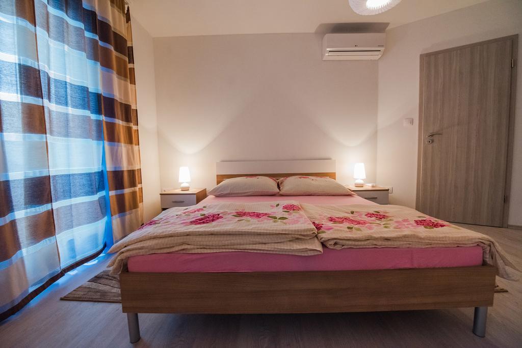 Apartment Grabovac Kastela Ruang foto
