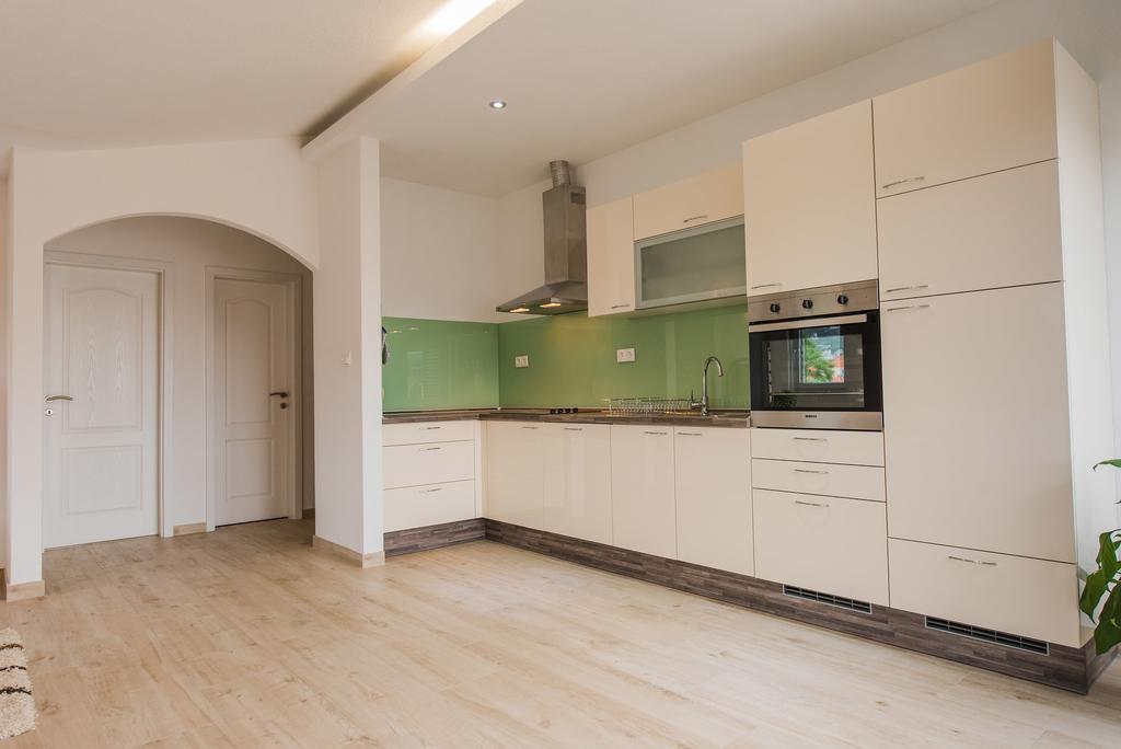 Apartment Grabovac Kastela Ruang foto